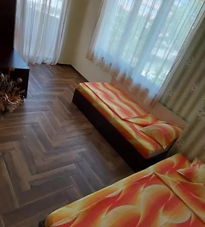 Guest house ели 3*