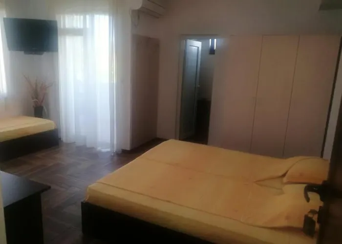 ели Konukevi Primorsko