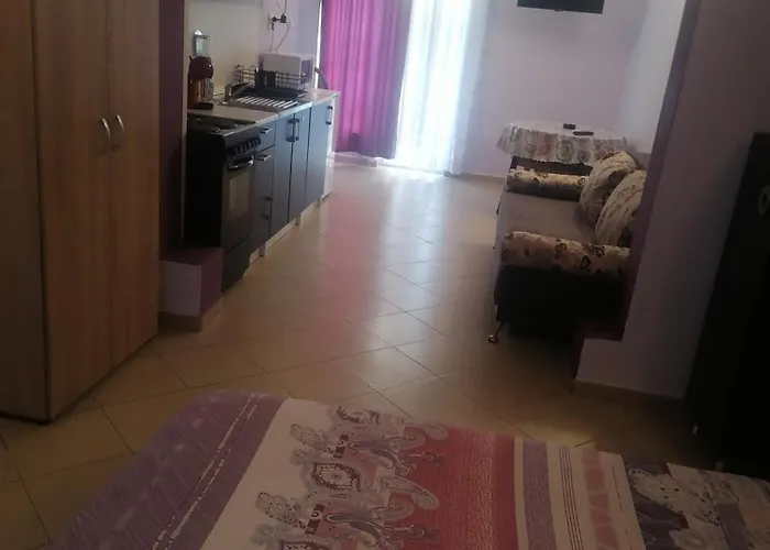 Konukevi ели Primorsko