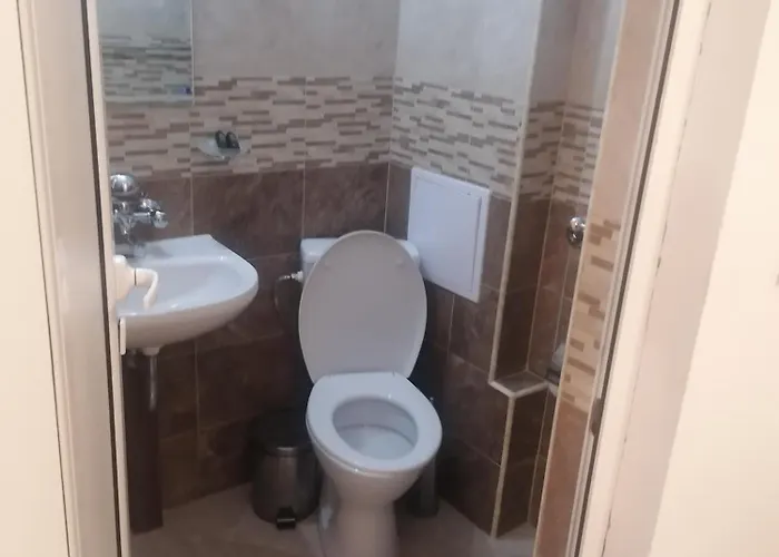 Konukevi ели Primorsko